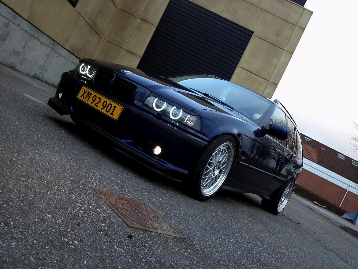 BMW 325tds billede 1