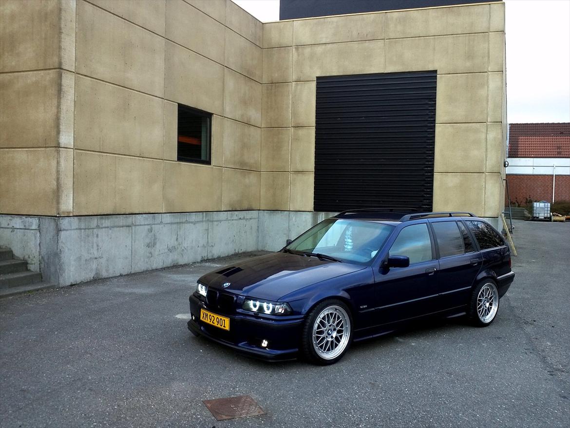BMW 325tds billede 3