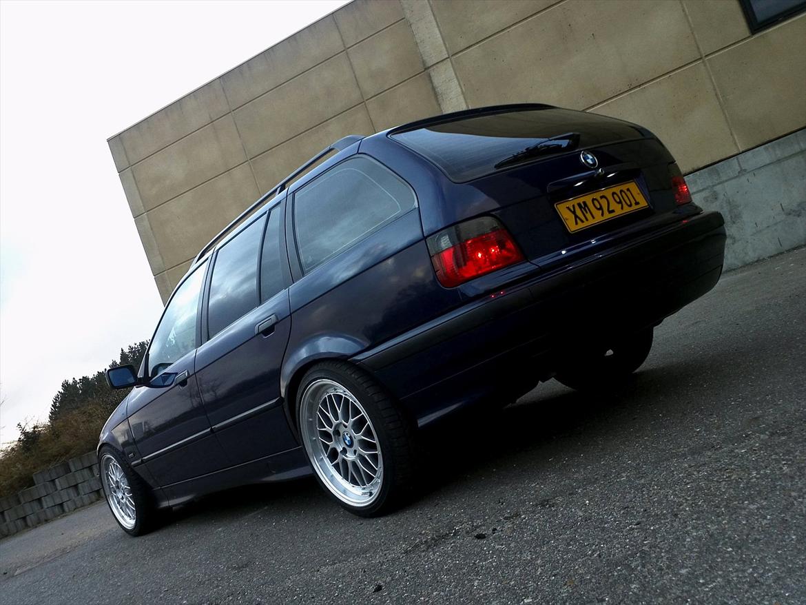 BMW 325tds billede 4