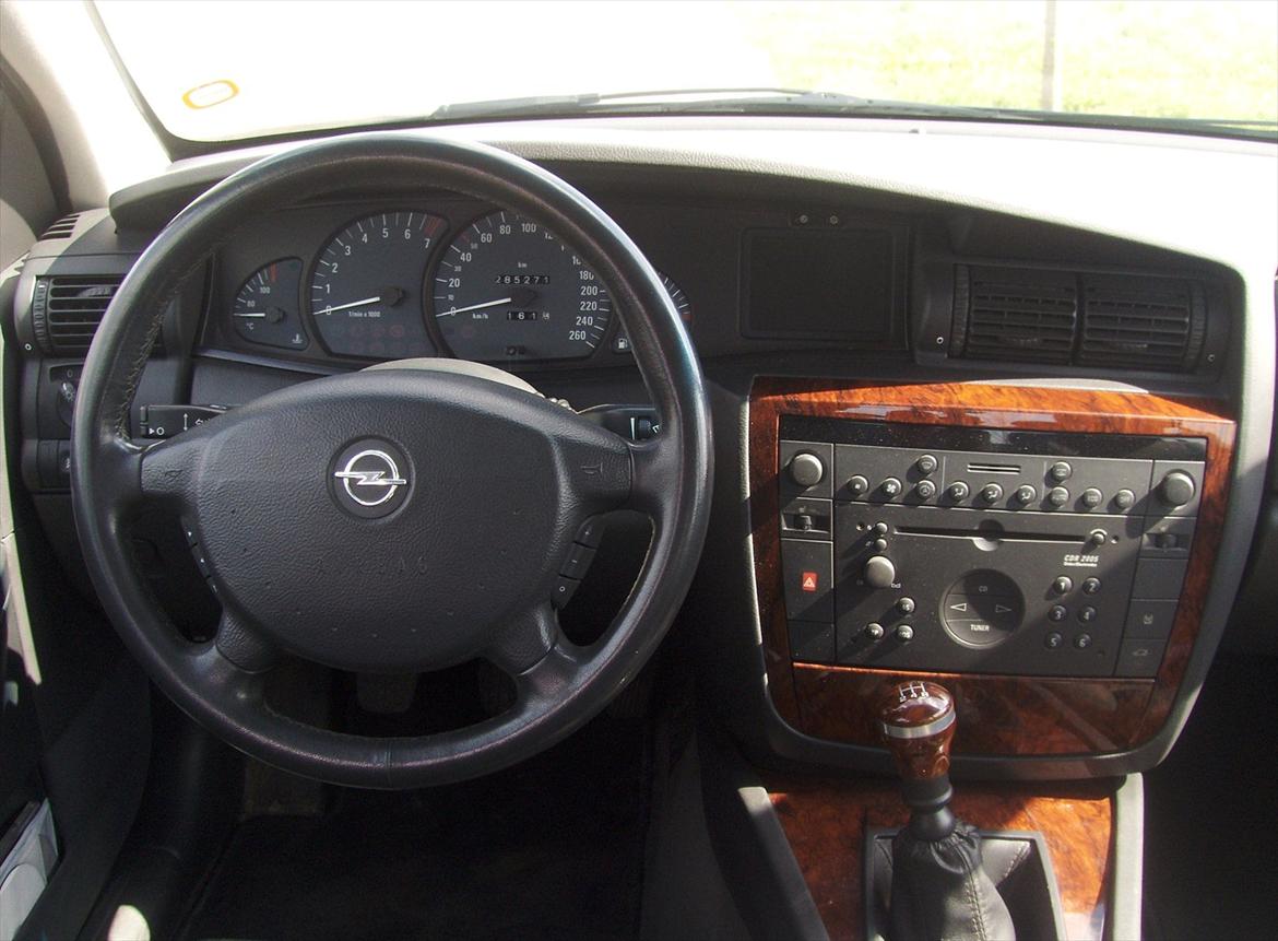 Opel Omega billede 6