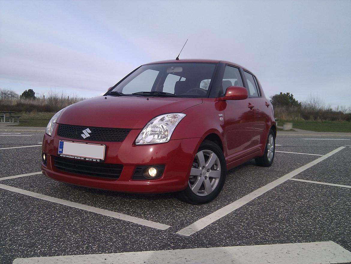 Suzuki Swift Diesel GLX billede 1