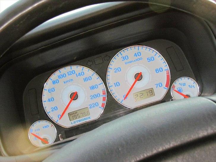 VW Vento 1,8 "SOLGT" billede 6