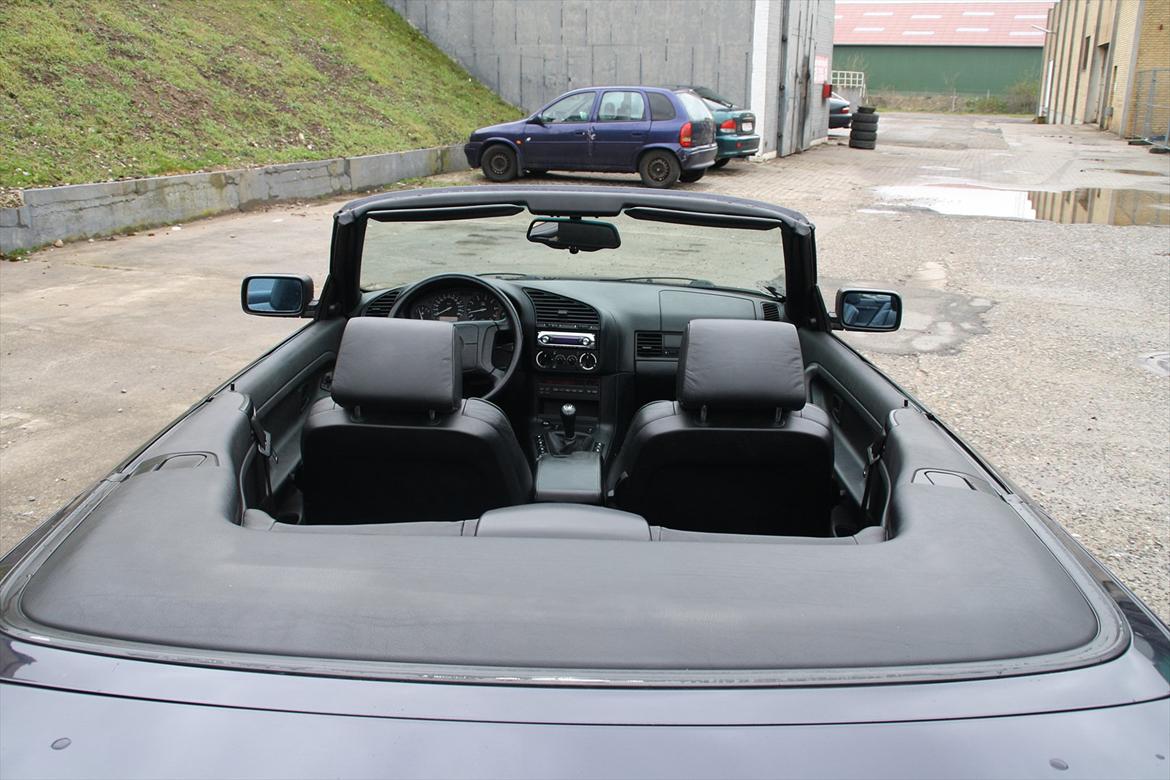 BMW 320i cabriolet solgt.. billede 9