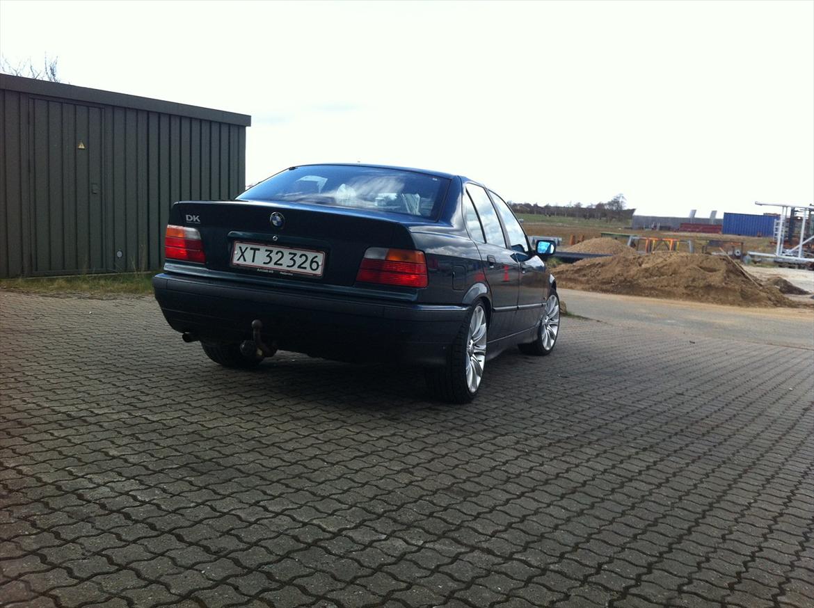 BMW E36 316i 4 dørs #solgt# billede 6