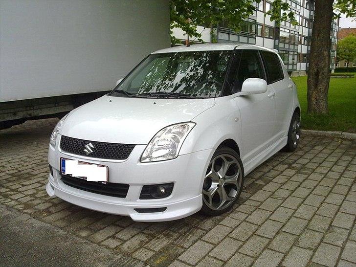 Suzuki Swift GLX billede 3