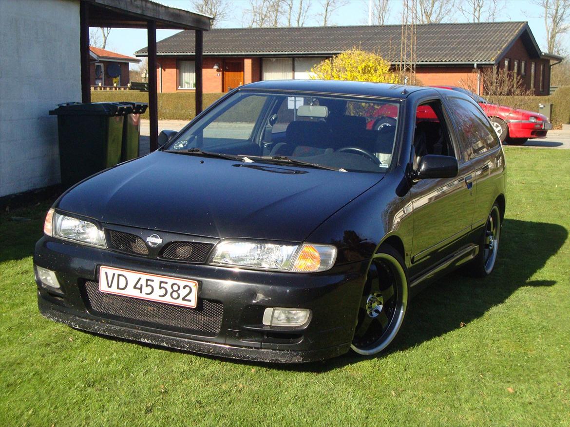 Nissan Almera GTI / SRX billede 1