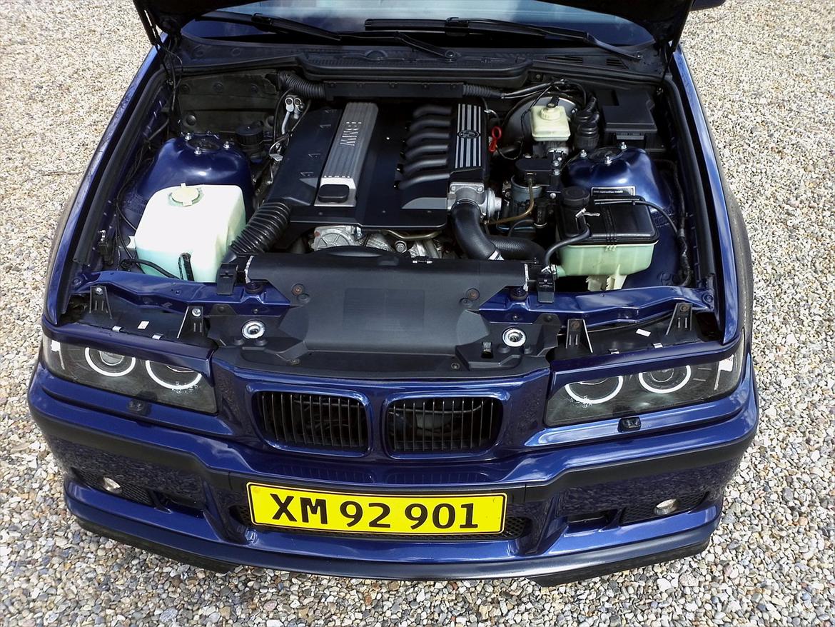 BMW 325tds billede 15