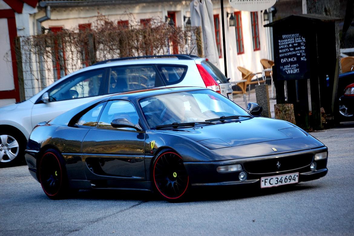 Ferrari F355 Replika  billede 3