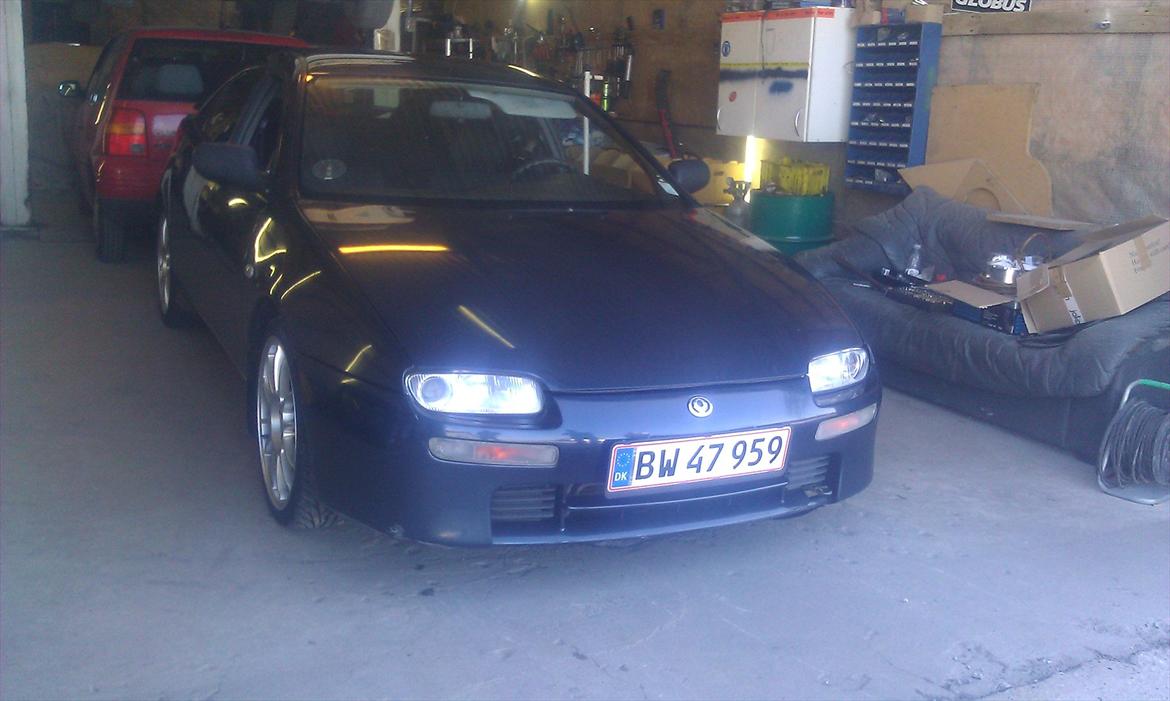 Mazda 323F BA 1,8L billede 11