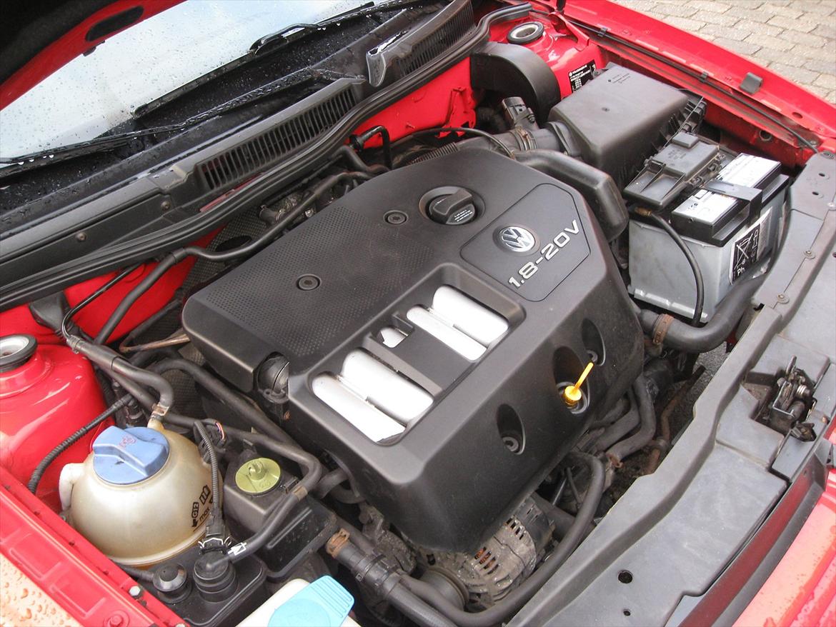 VW En våd - Golf 4 1.8 20v - SOLGT - Motoren - Golf 4 - 1.8 20v  billede 5