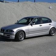 BMW 318i E46
