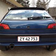 Peugeot 306