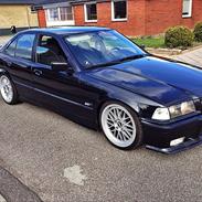 BMW E36 318i ( 320i motor )