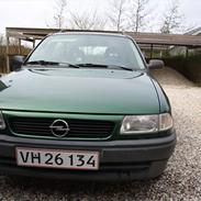 Opel Astra F 1,6 Caravan skrottet
