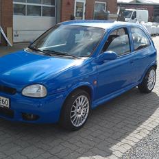Opel Corsa B GSi 16V