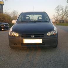 Opel corsa B 16v