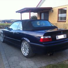 BMW 325I Cab