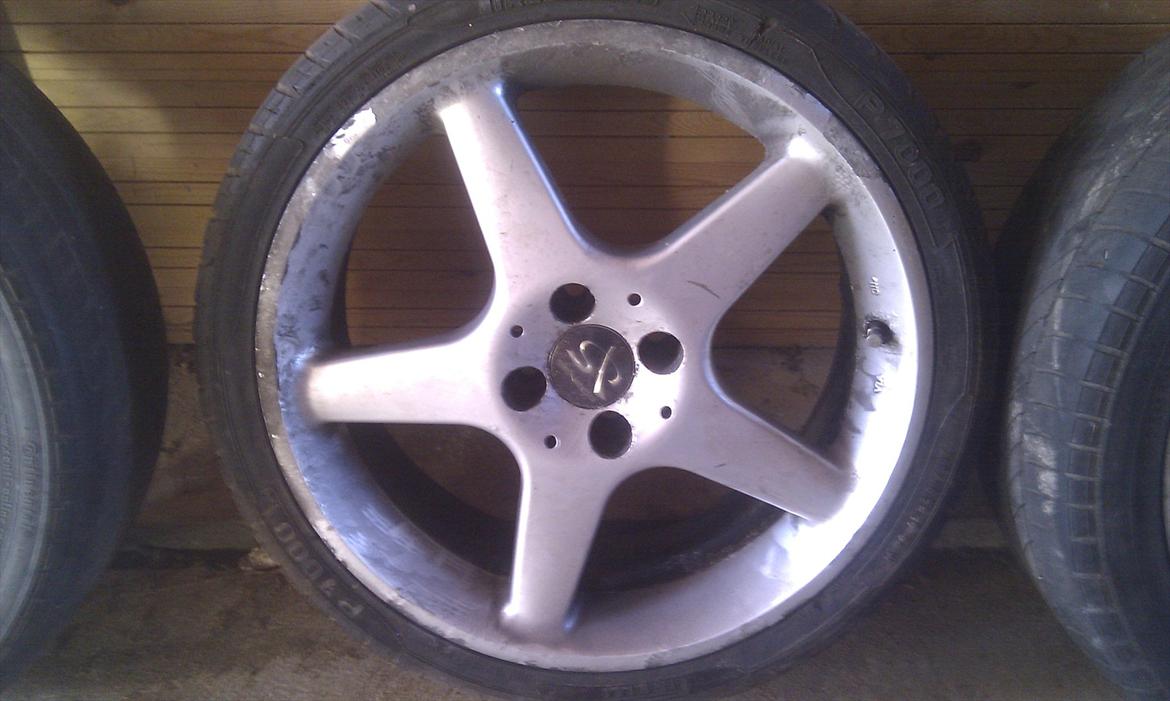 Opel Vectra B - Sommerfælgene før renovering! billede 10