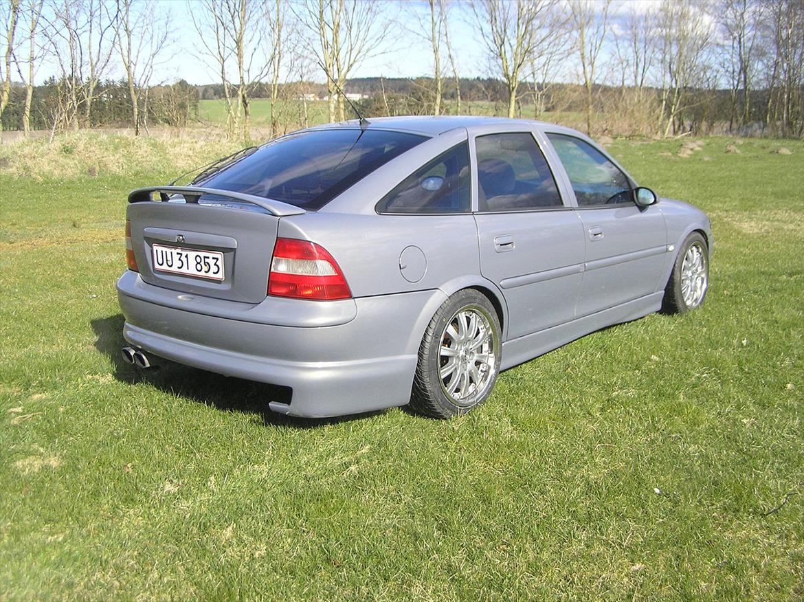 Opel Vectra B 2.0 billede 4