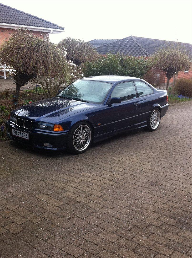 BMW E36 318is coupe billede 10
