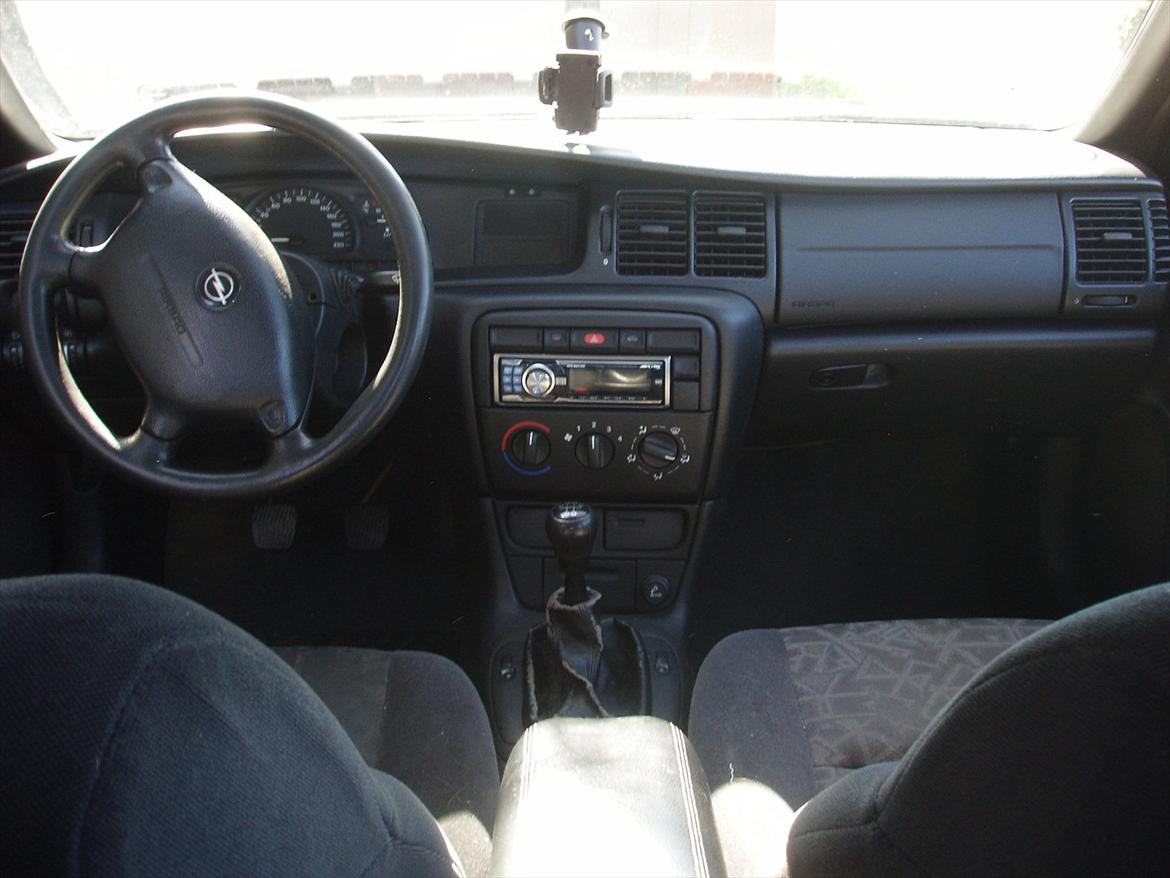 Opel Vectra B billede 17