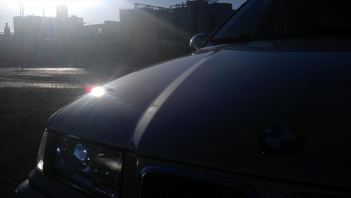 BMW 325i STJÅLET billede 7