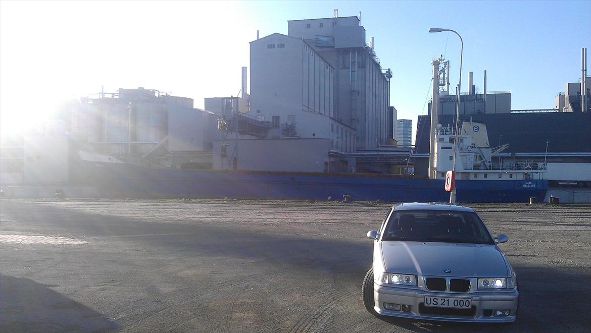 BMW 325i STJÅLET billede 13