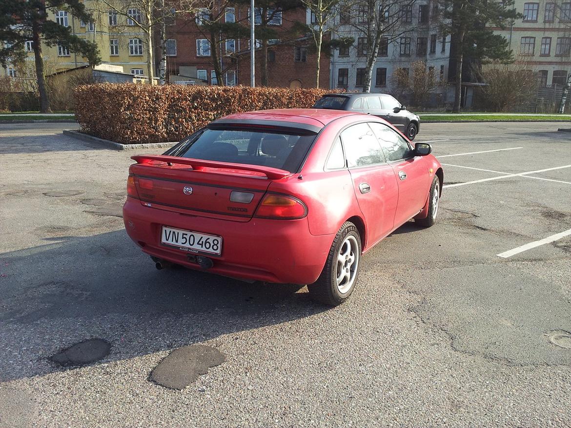 Mazda 323F 1,5GLX (byttet) billede 3