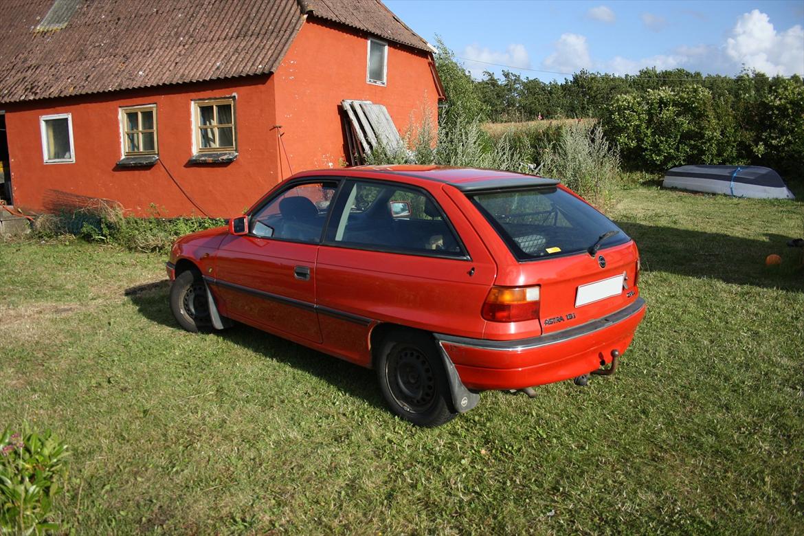 Opel Astra F 1.6i SE billede 4
