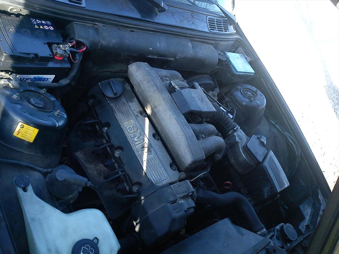 BMW E30 318i(Solgt) billede 16