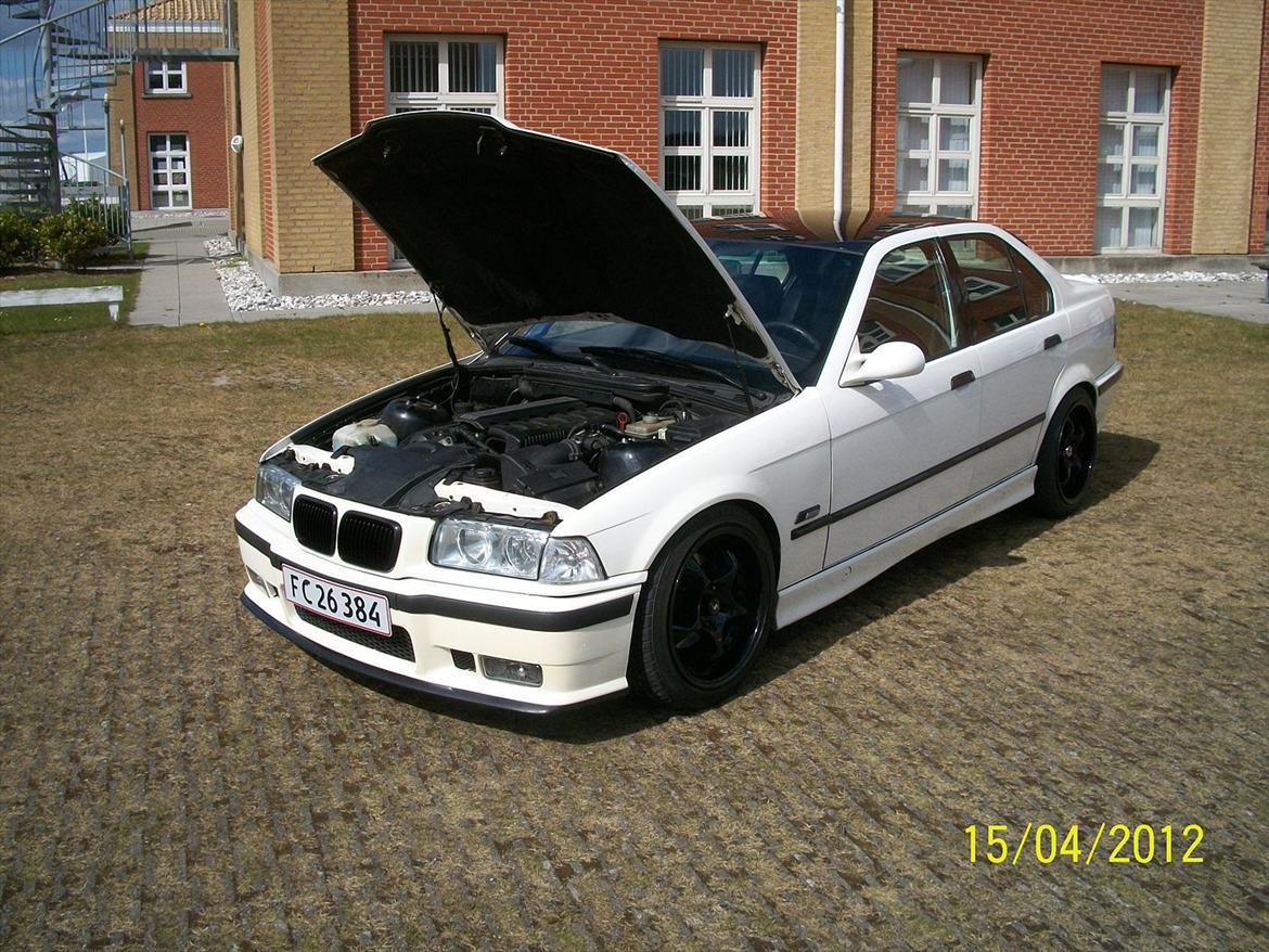 BMW e36 320i/323i <byttet til e30> billede 7
