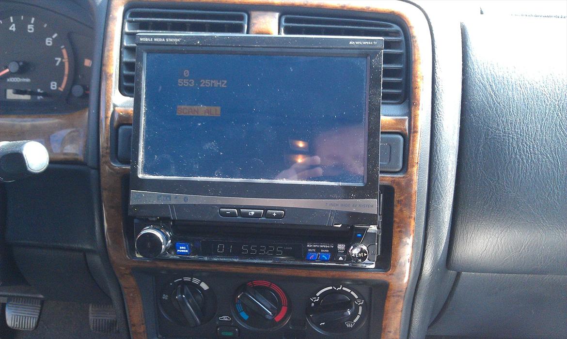 Nissan Almera billede 19