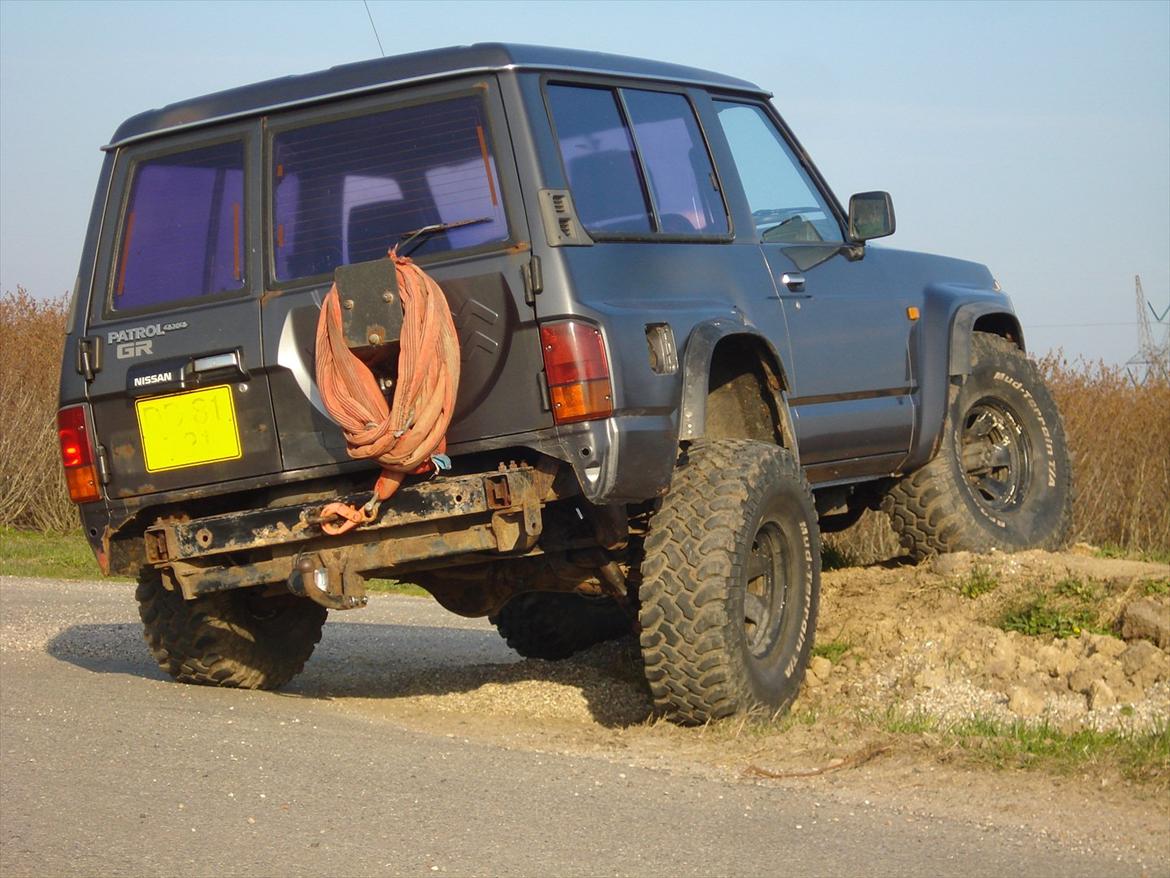 Nissan Patrol Gr y60 billede 2