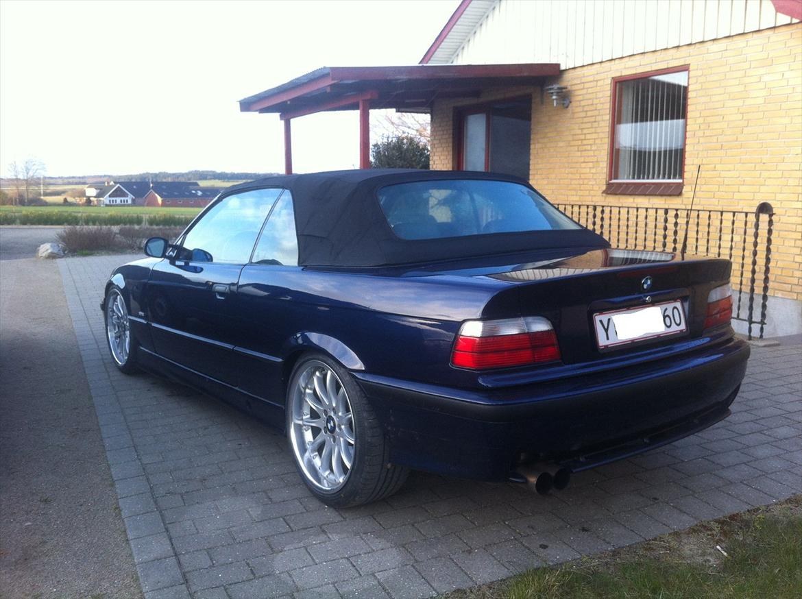 BMW 325I Cab billede 2