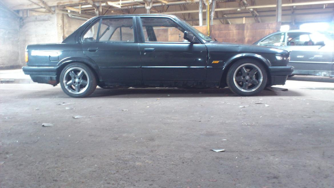 BMW e30 320i billede 10