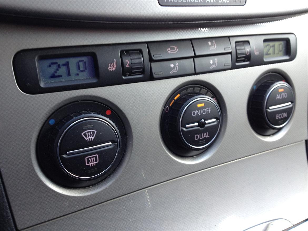 VW Passat Variant SOLGT billede 8