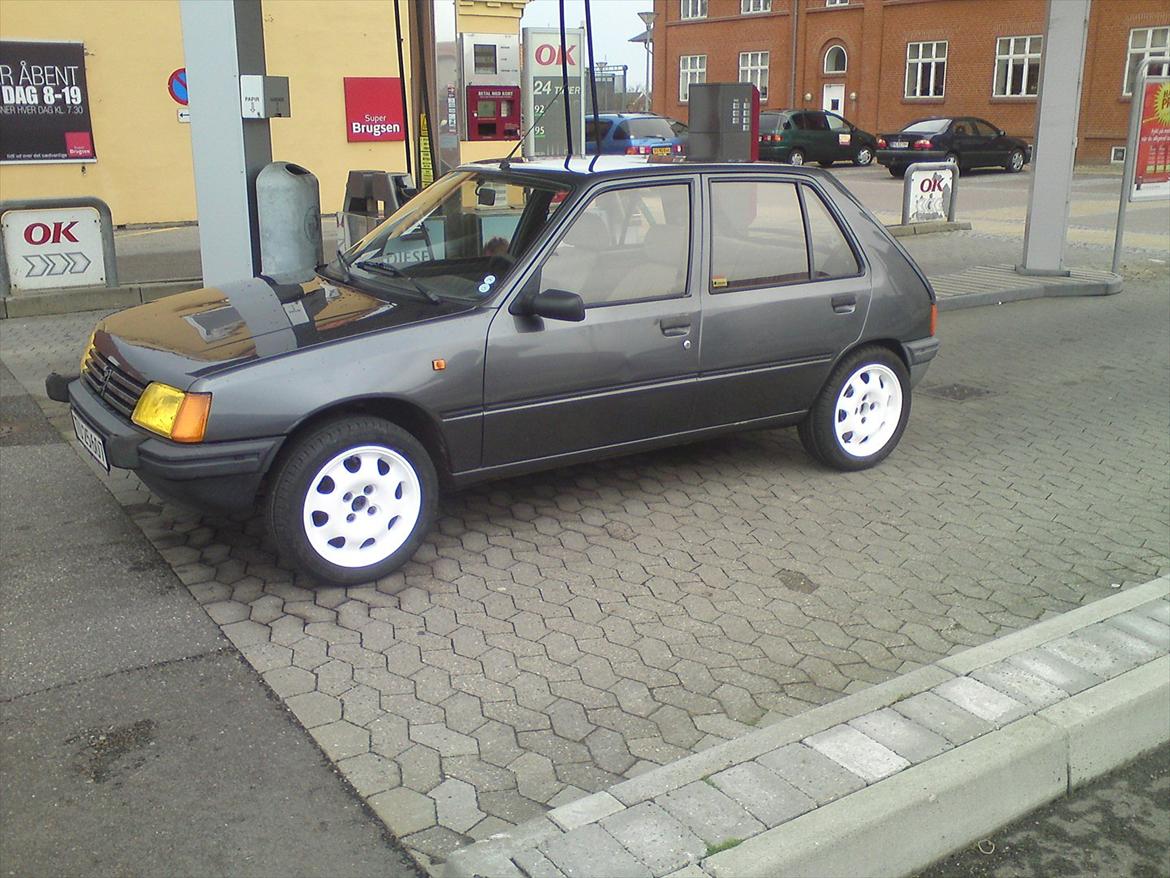 Peugeot 205 GRi - I sommertrim :) billede 6