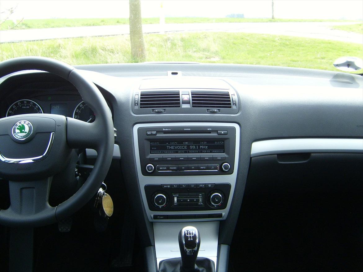 Skoda Octavia 1,6 TDi cr. Combi Ambition billede 14