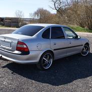 Opel vectra b 2,0 16v