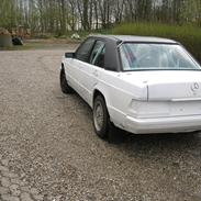 Mercedes Benz 190E 2.0