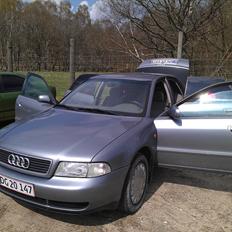 Audi A4 b5 1,6 Limo
