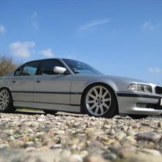 BMW 730i V8 M60 E38 Individual