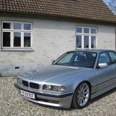 BMW 730i V8 M60 E38 Individual