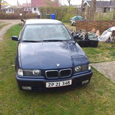 BMW e36 318is