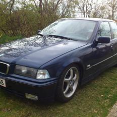 BMW e36 318is