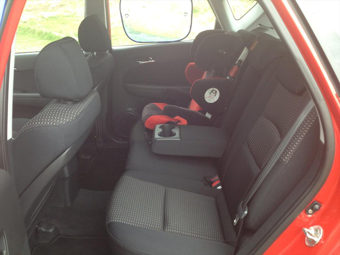 Hyundai i30 Familie Bilen ( Solgt )  billede 12