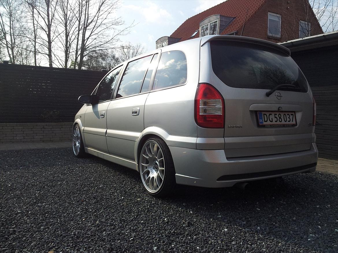 Opel zafira opc billede 2