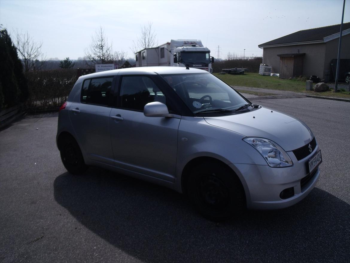 Suzuki Swift 5 dr. - Vinterlook! billede 6