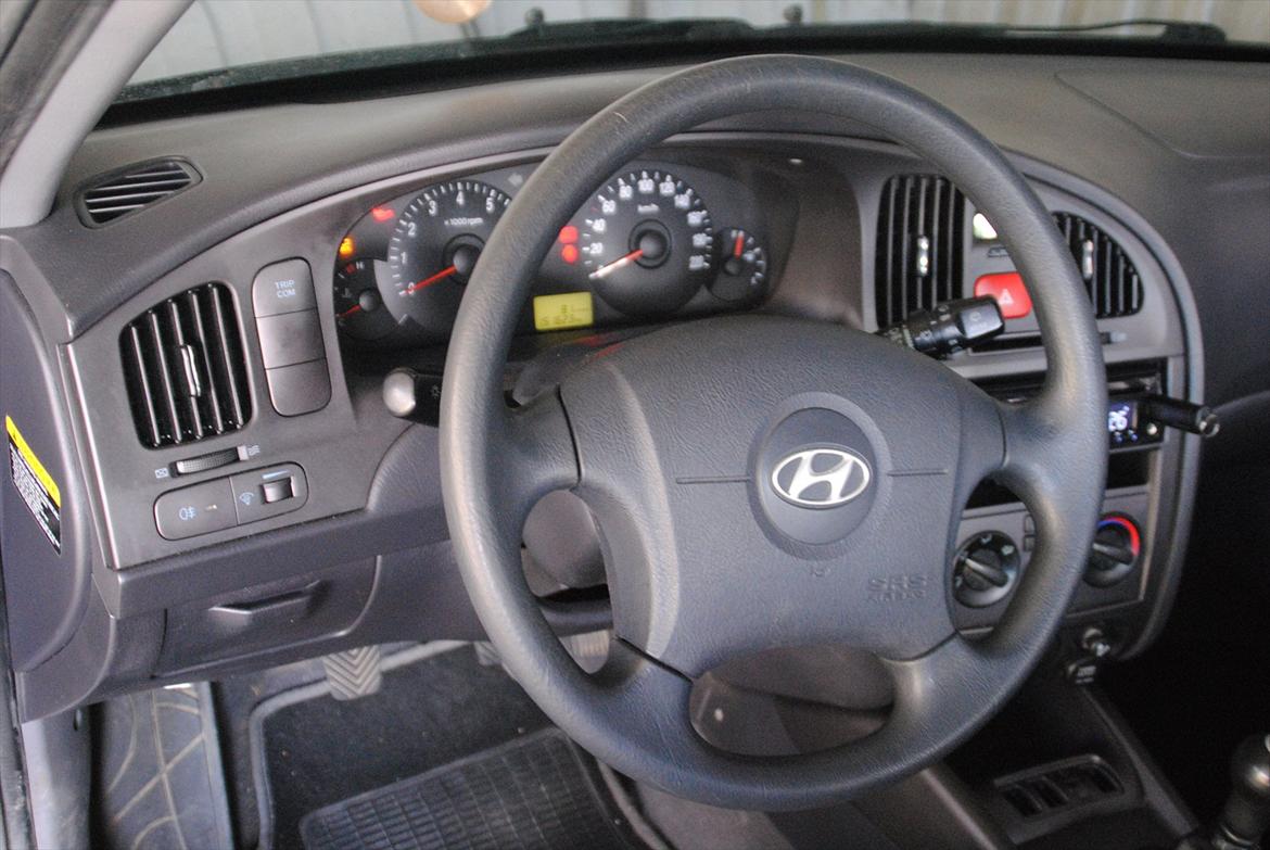Hyundai Elantra 1.6 GLS billede 15