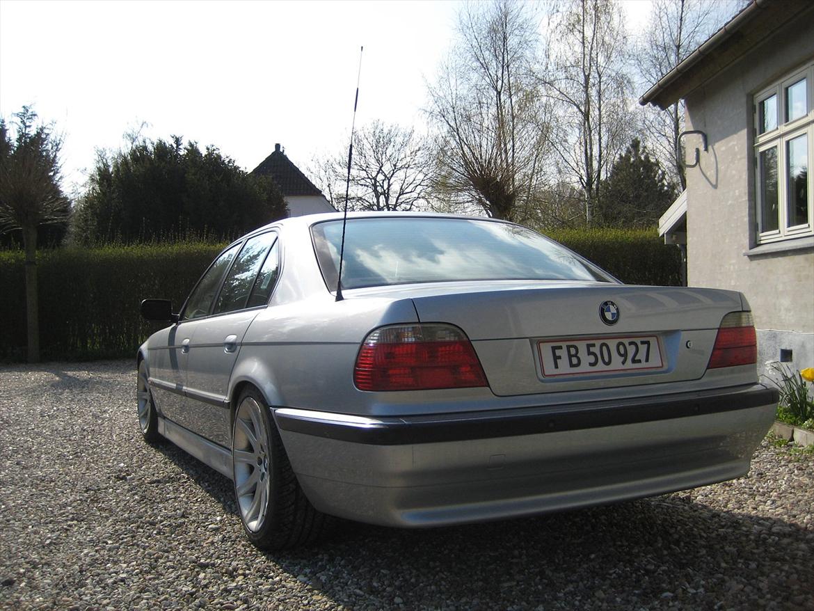 BMW 730i V8 M60 E38 Individual billede 12